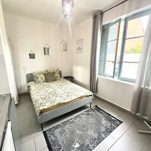 Rdc, Le Refuge Urbain Appartement